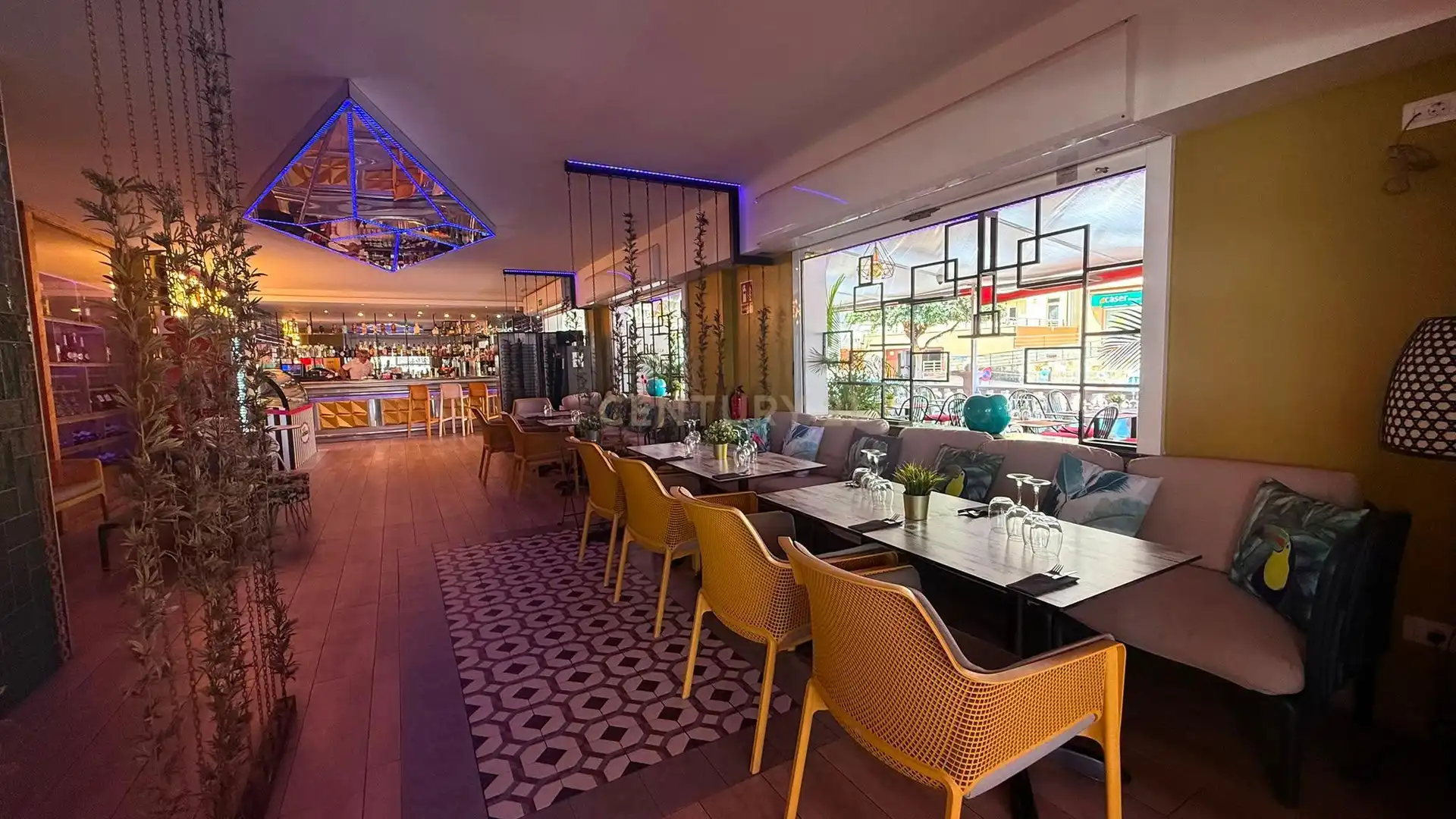 Commercial properties for sale in Calle Aljibe, 22, Adeje, Spain, 22, Callao Salvaje - Playa Paraíso