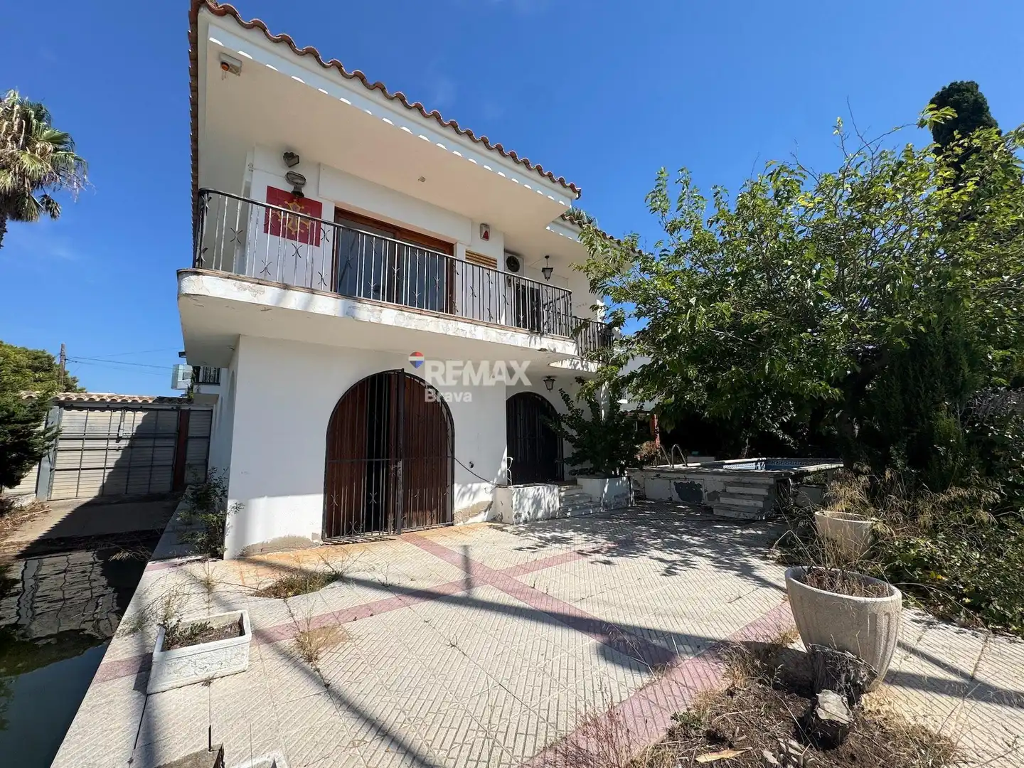 Exterior view of Houses for sale in Roses  with Terrace and Swimming Pool