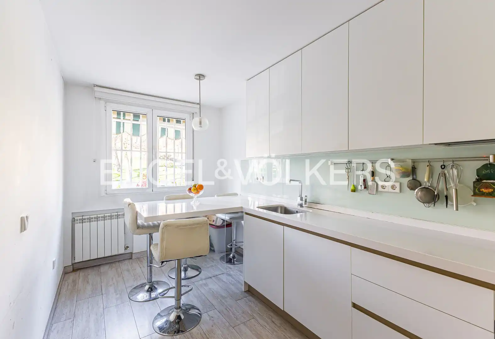 Küche von Haus oder Chalet zum Verkauf in Madrid mit Klimaanlage, Heizung und Privatgarten