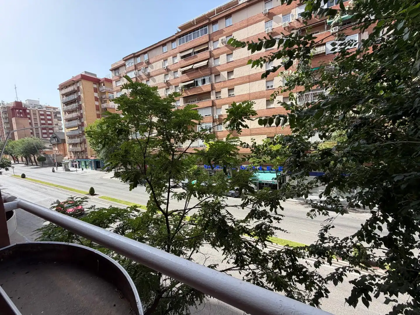 Vista exterior de Piso para compartir en Jaén con Aire acondicionado, Calefacción y Amueblado