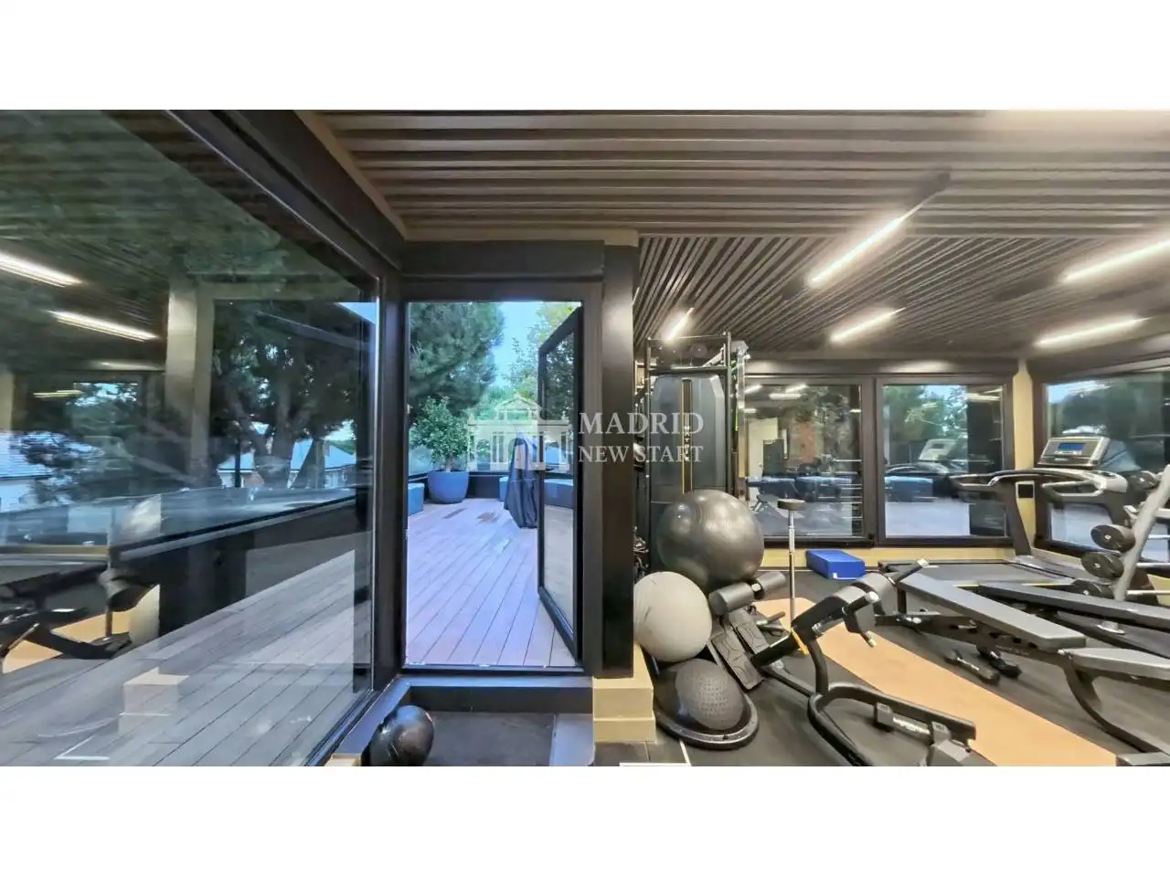 Terrassa de Casa o xalet de lloguer en Pozuelo de Alarcón amb Aire condicionat, Calefacció i Jardí privat