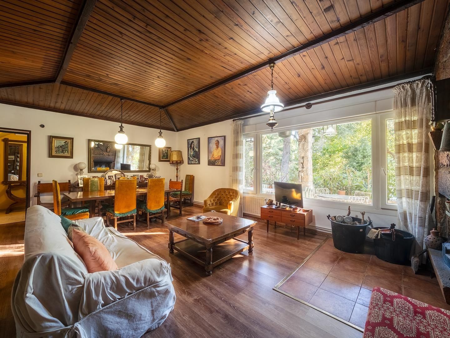 Sala d'estar de Casa o xalet en venda en Las Rozas de Madrid amb Calefacció, Jardí privat i Traster