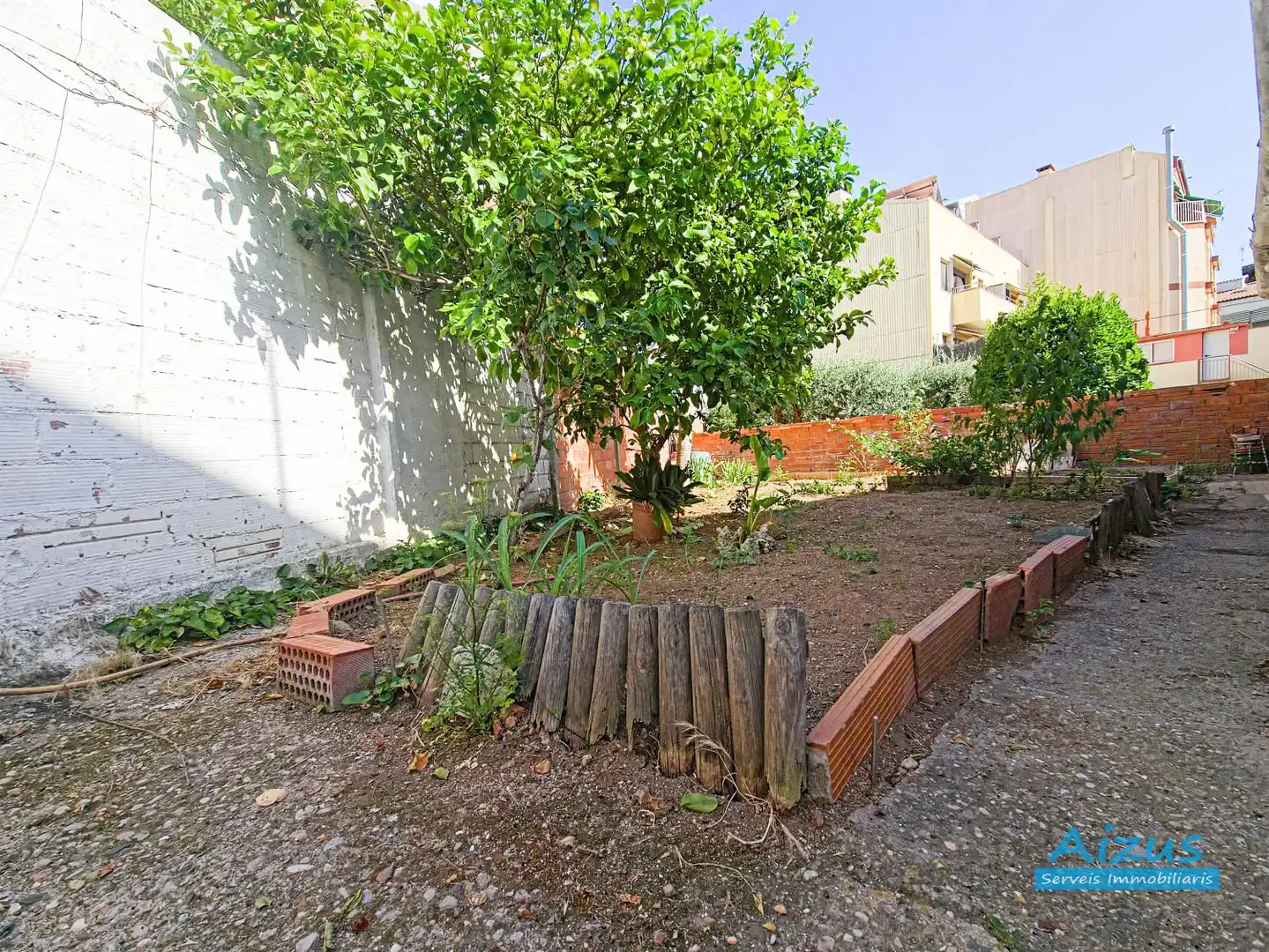 Jardí de Casa o xalet en venda en Ripollet amb Aire condicionat i Calefacció