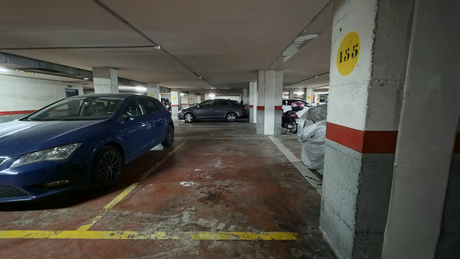 Parkplatz von Wohnung zum Verkauf in Tarragona mit Klimaanlage, Terrasse und Ofen