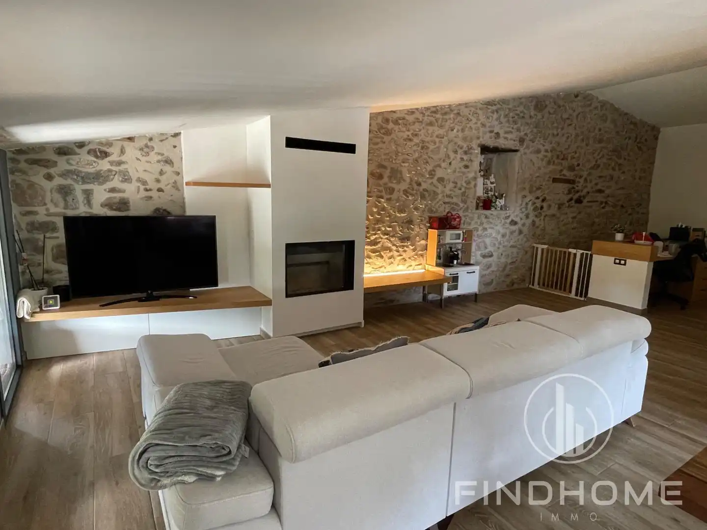 Living room of Country homes for sale in Les Preses  with Air Conditioner, Private garden and Terrace