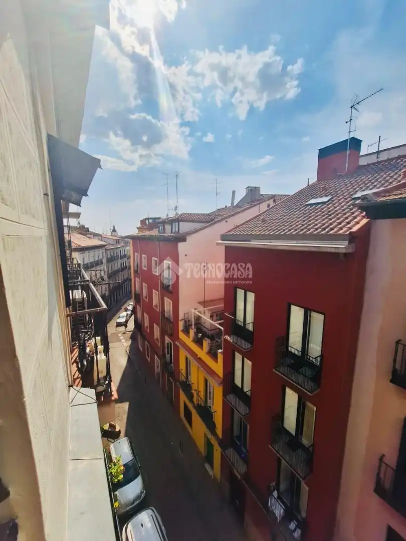 Vista exterior de Piso en venta en Madrid