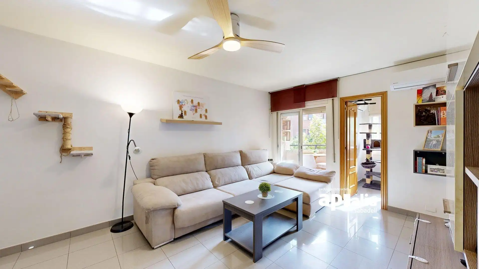 Wohnzimmer von Wohnung zum Verkauf in Barberà del Vallès mit Klimaanlage, Heizung und Balkon