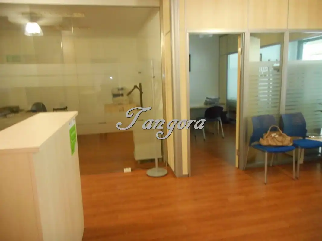 Local de alquiler en Getxo  con Aire acondicionado, Parquet y Alarma