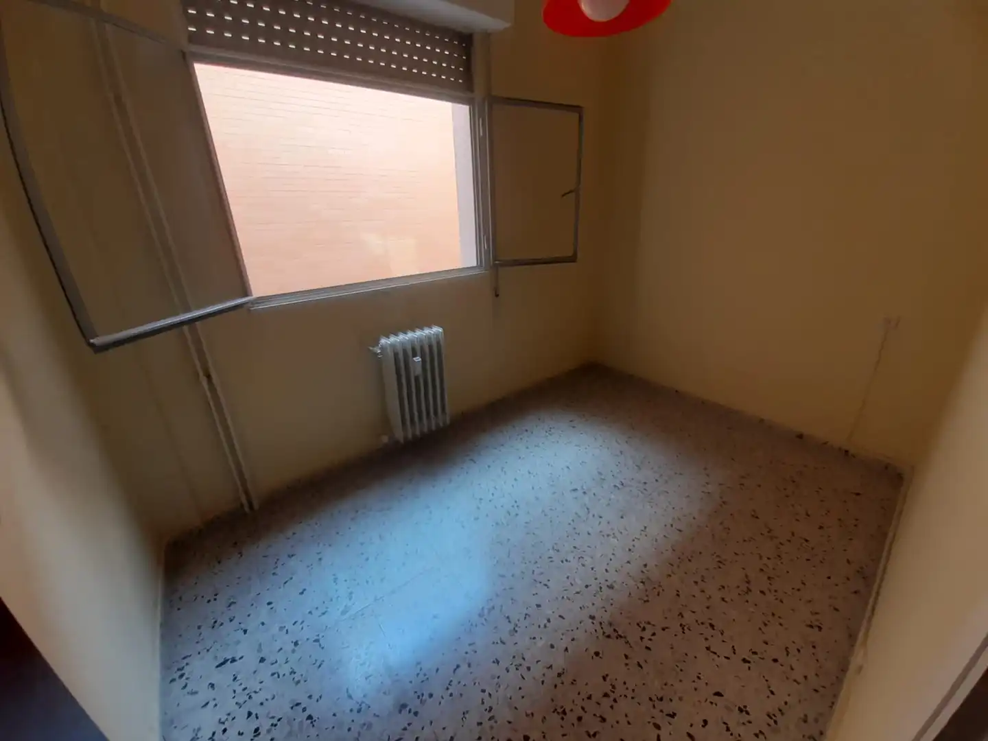 Dormitori de Pis en venda en Zamora Capital  amb Calefacció