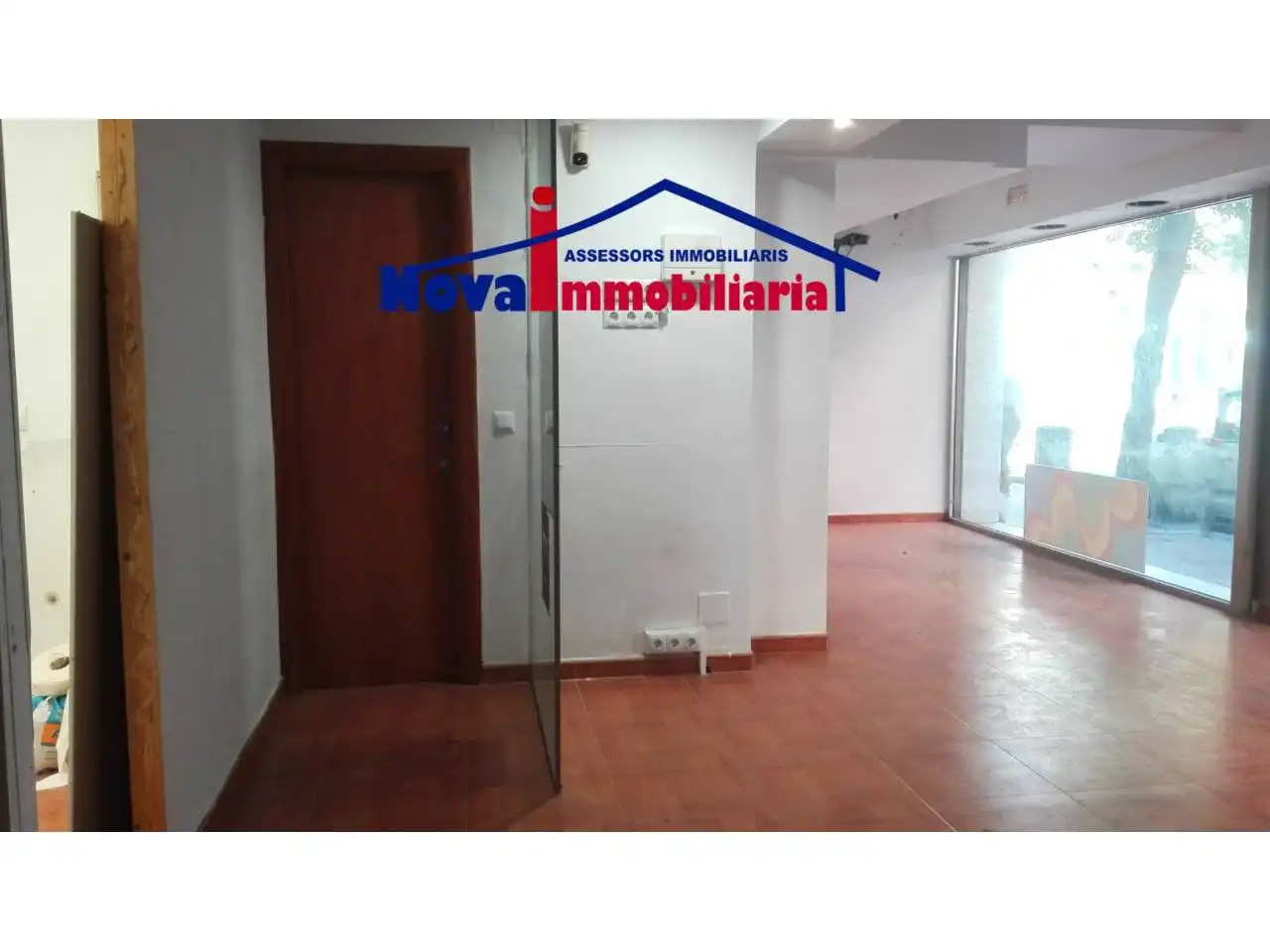 Business premises for sale in Calle Salvador Baroné, imagen 17