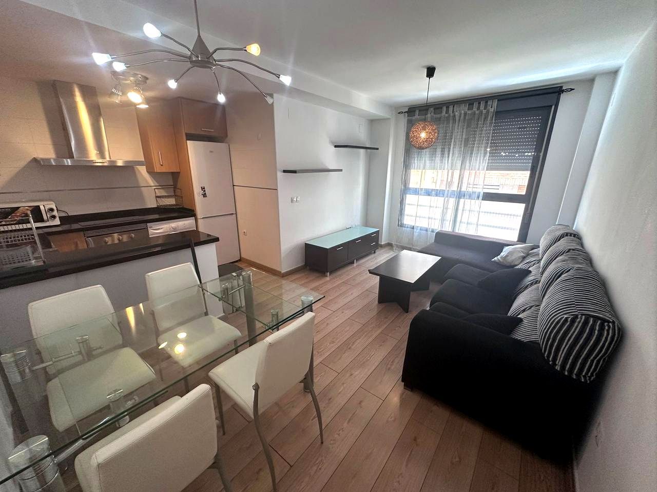 Living room of Flat for sale in Castellón de la Plana / Castelló de la Plana  with Terrace and Furnished