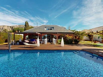 Piscina de Casa o xalet en venda en Alfajarín amb Calefacció, Jardí privat i Terrassa