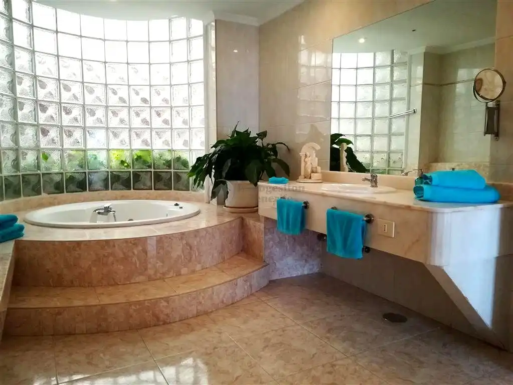 Baño de Casa o chalet en venta en Arona con Aire acondicionado, Terraza y Amueblado