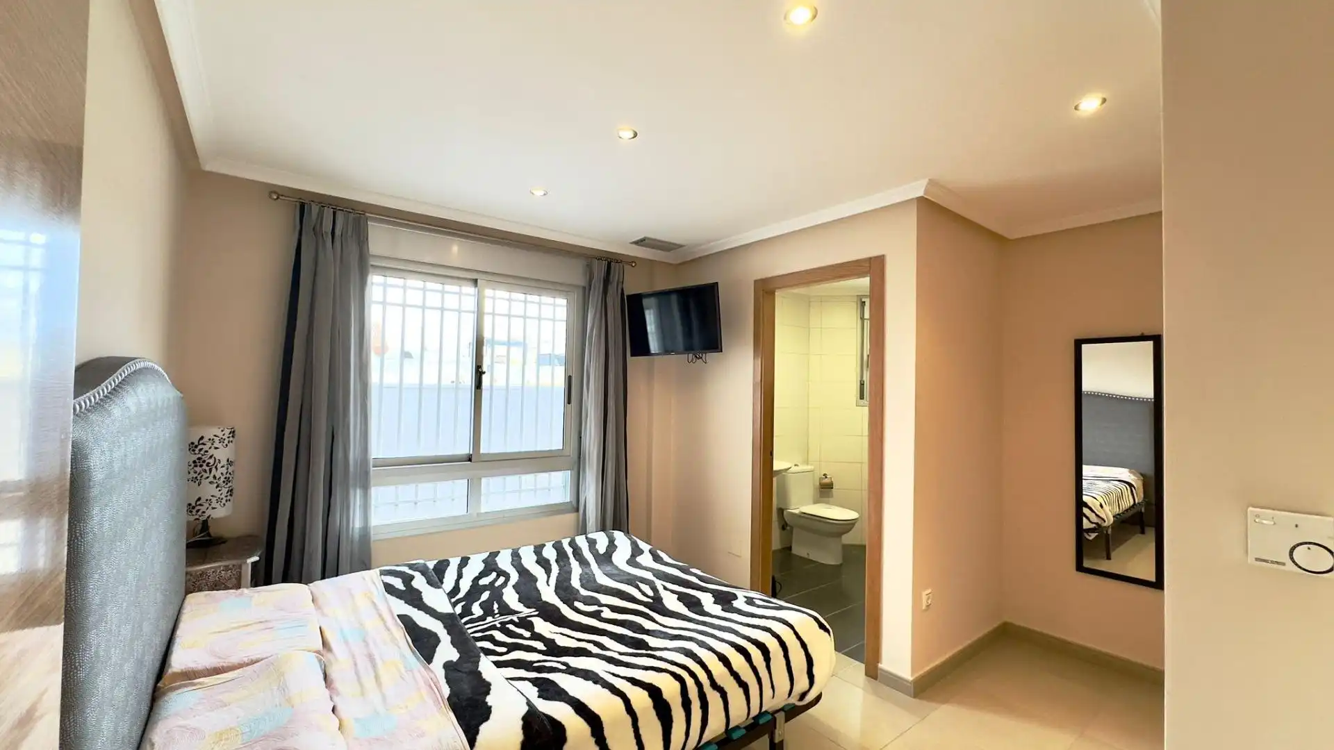 Schlafzimmer von Gebäude zum Verkauf in Torrevieja