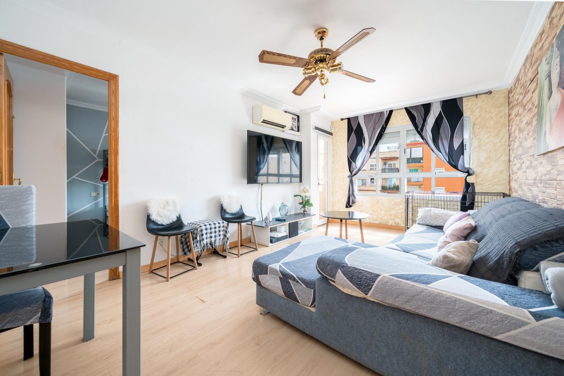 Sala d'estar de Pis en venda en  Palma de Mallorca amb Aire condicionat, Traster i Balcó