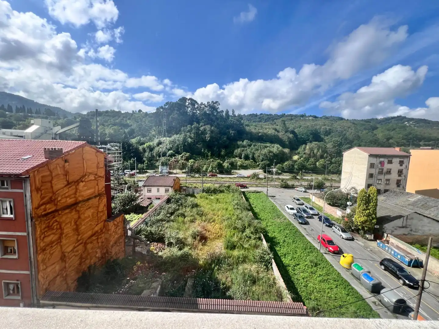 Vista exterior de Apartament en venda en Langreo amb Calefacció i Moblat