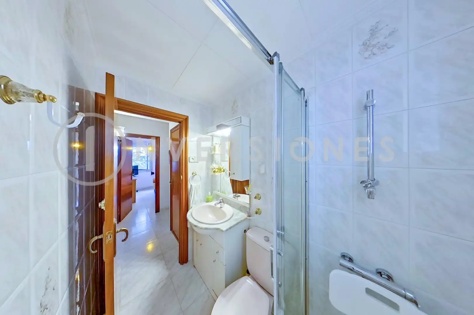 Bathroom of Flat for sale in Sabadell  with Air Conditioner and Balcony