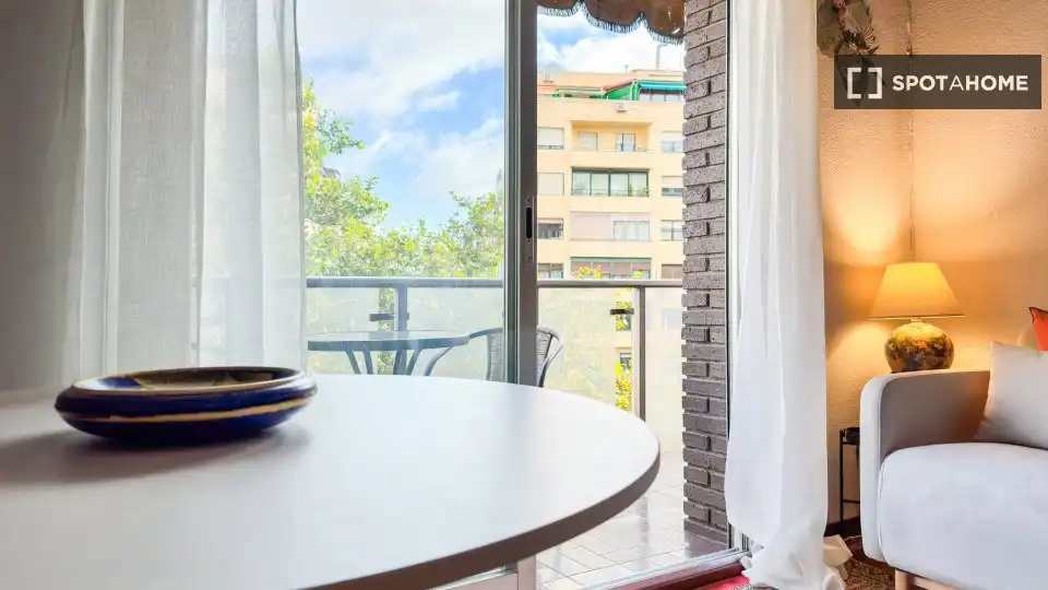 Terraza de Estudio para compartir en Madrid con Aire acondicionado, Calefacción y Terraza