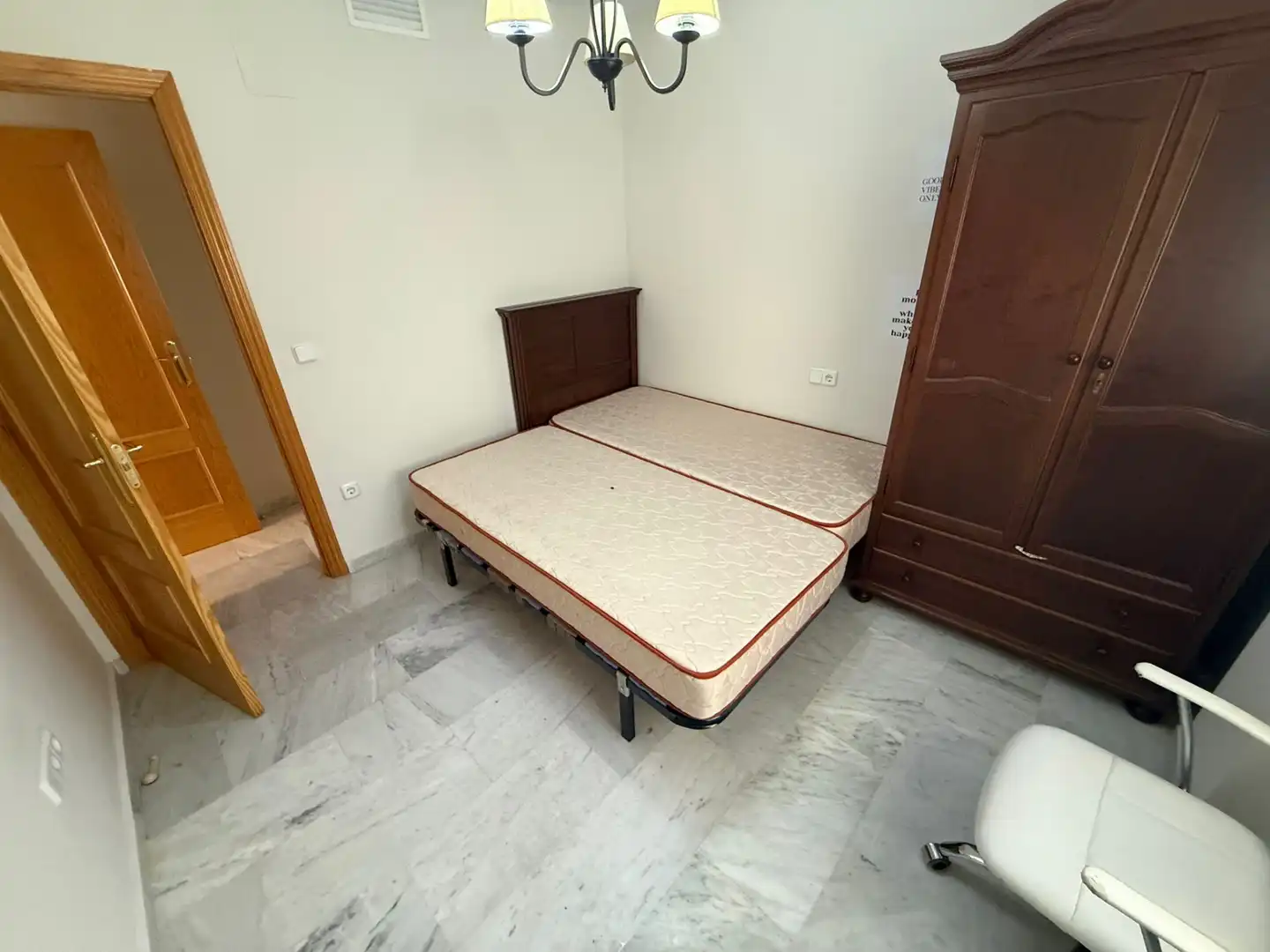 Schlafzimmer von Wohnung zur Miete in Jaén mit Klimaanlage, Möbliert und Waschmaschine