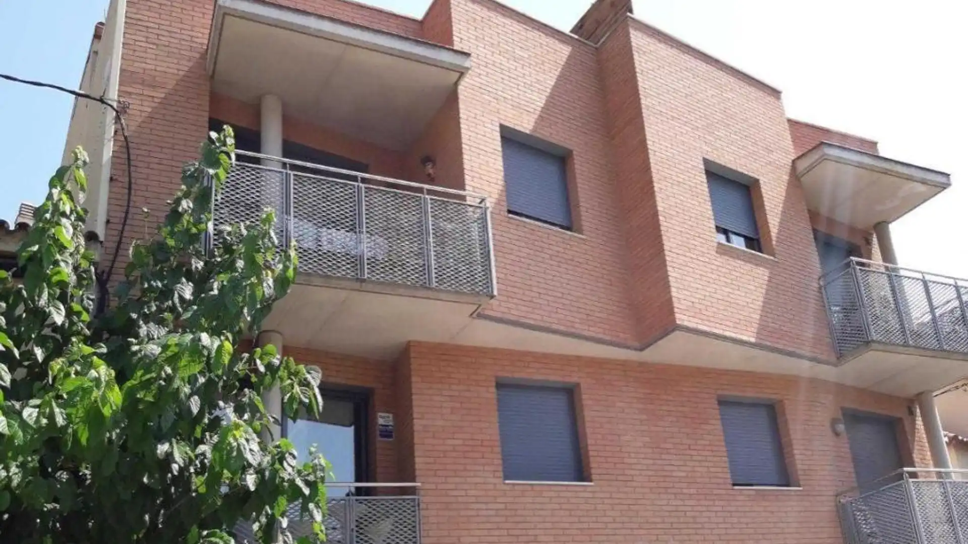 Vista exterior de Garaje en venta en Vallirana