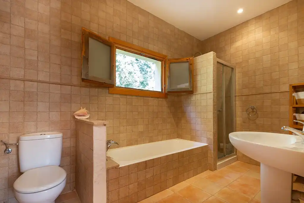 Bany de Casa o xalet en venda en Sa Pobla amb Aire condicionat, Jardí privat i Terrassa