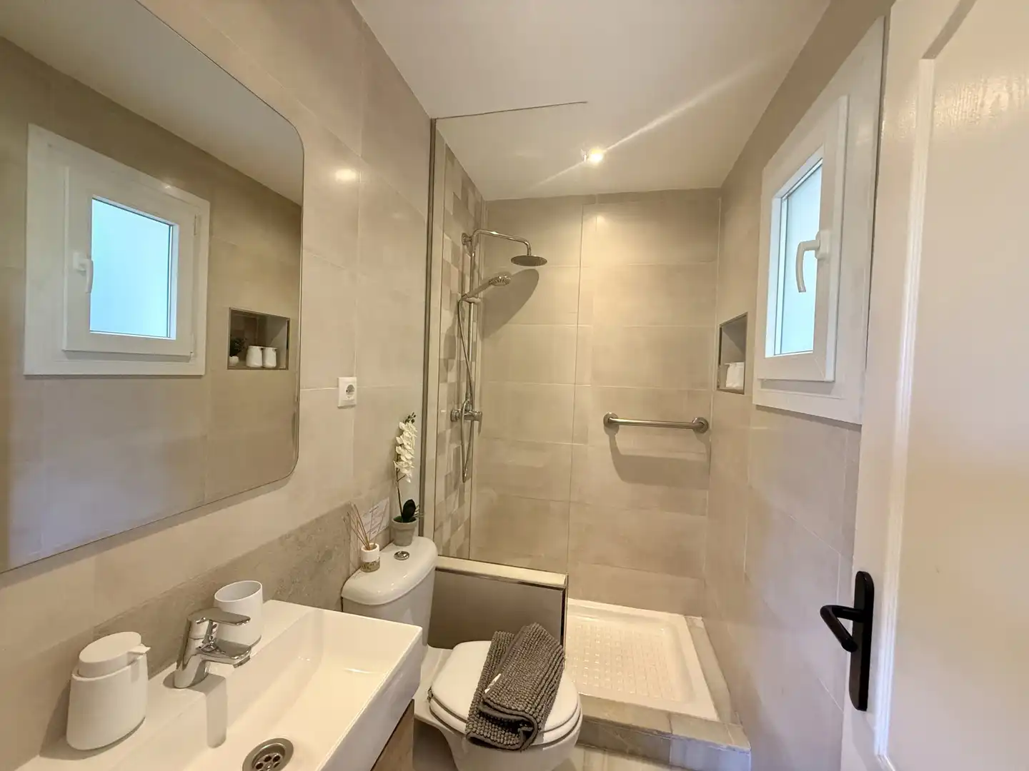 Baño de Casa o chalet en venta en Marbella con Aire acondicionado, Jardín privado y Terraza