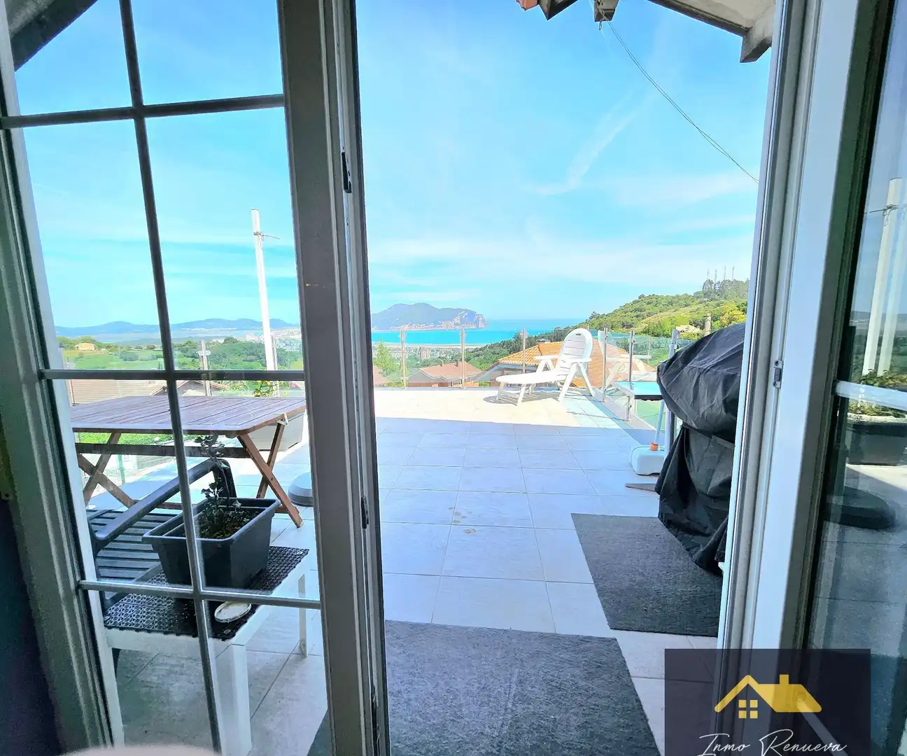 Terraza de Casa o chalet en venta en Limpias, Cantabria