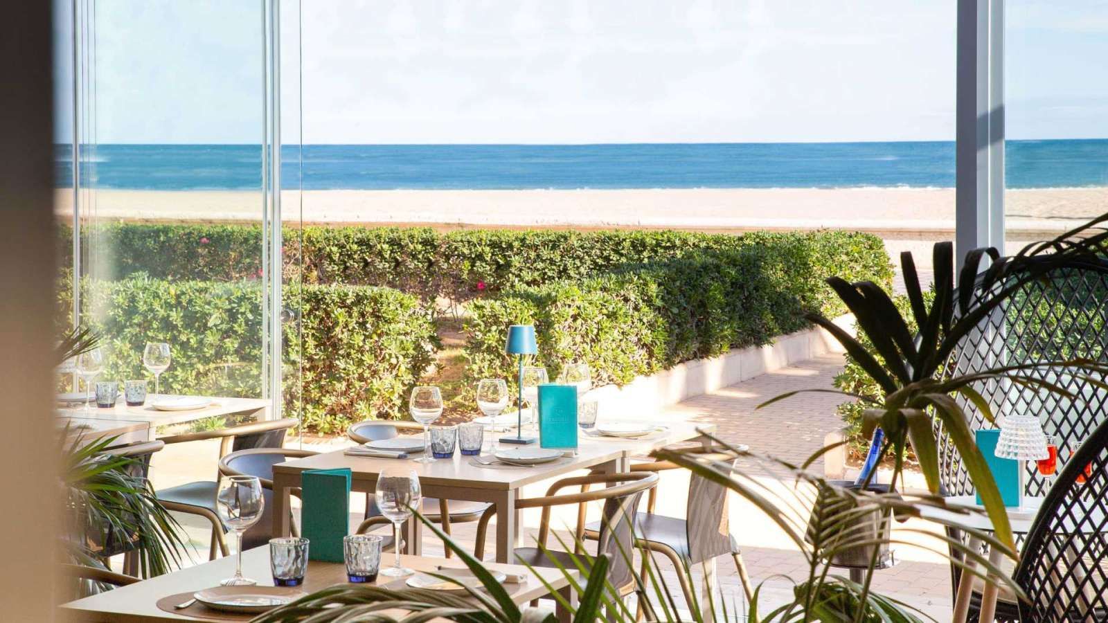 Terrace of Apartment for share in  Valencia Capital  with Air Conditioner, Heating and Terrace