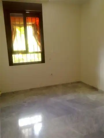 Schlafzimmer von Wohnung zur Miete in Córdoba mit Klimaanlage, Terrasse und Gemeinschaftspool
