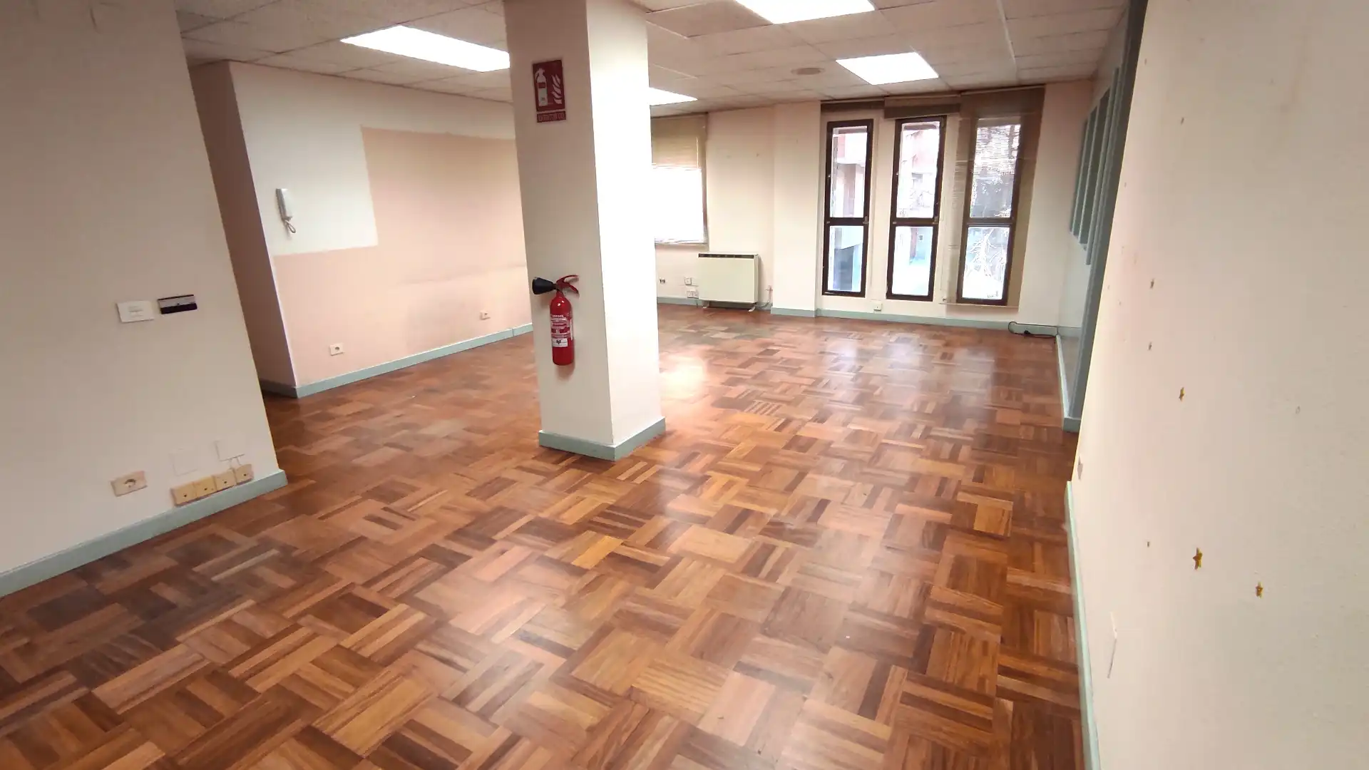 Gewerbefläche zur Miete in Calle Soria