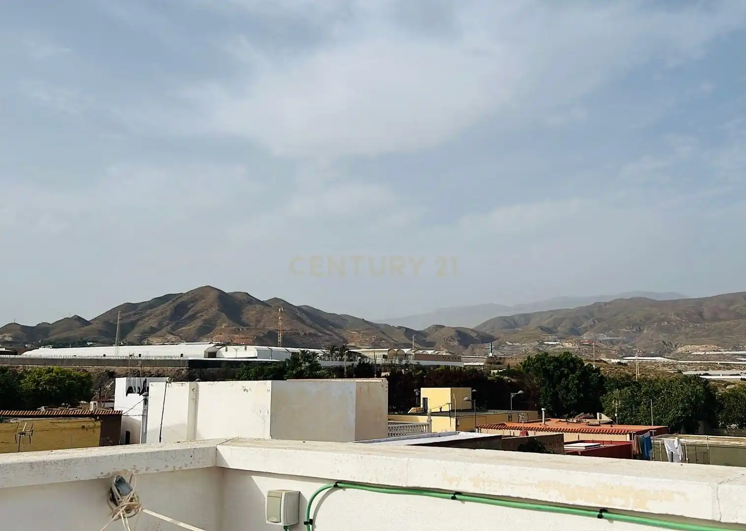 Vista exterior de Casa o xalet en venda en Adra amb Aire condicionat, Traster i Piscina