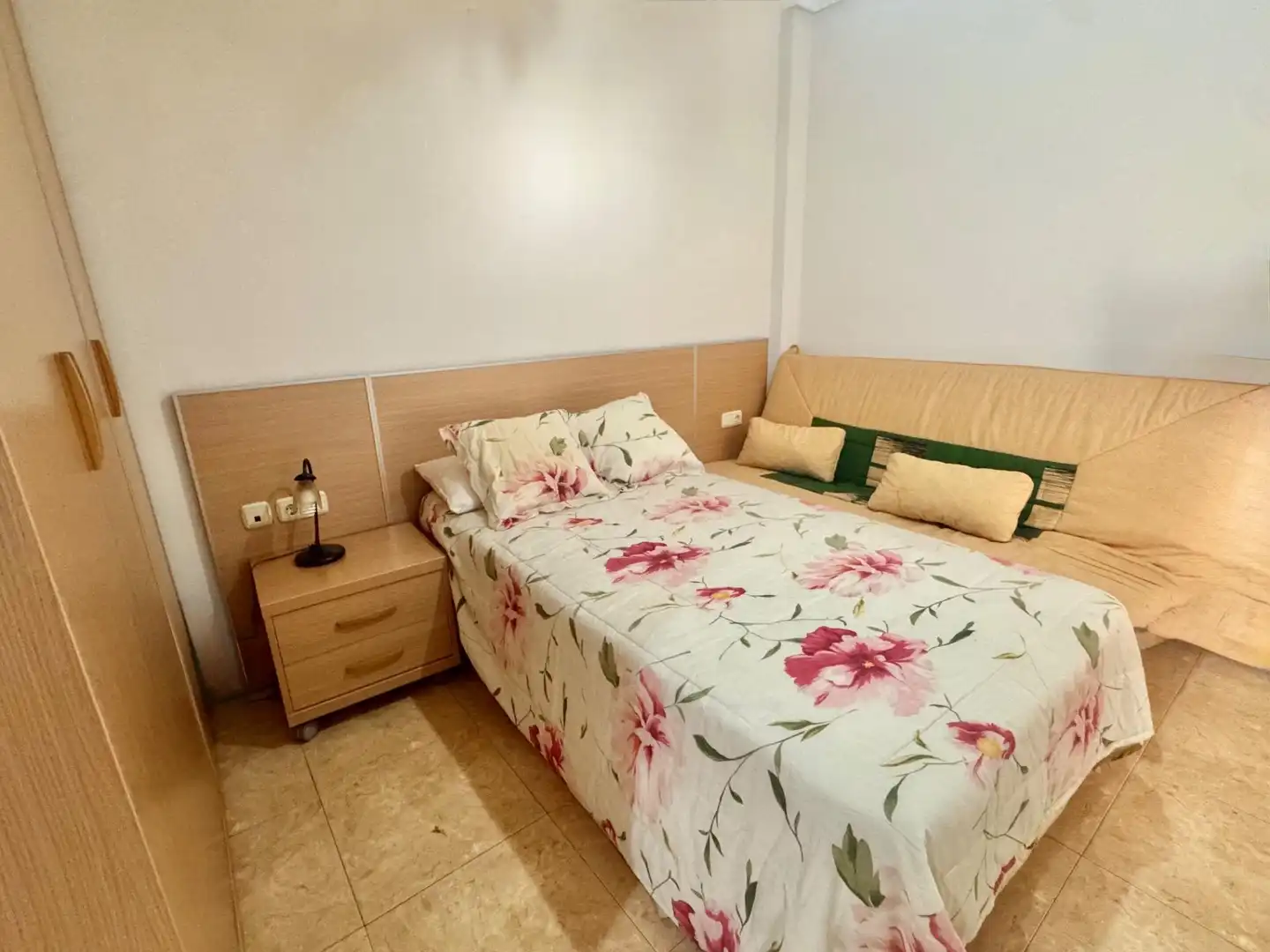 Dormitori de Pis en venda en Orihuela amb Aire condicionat, Calefacció i Moblat