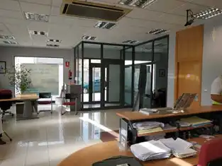 Local en venta en Olivares de Júcar