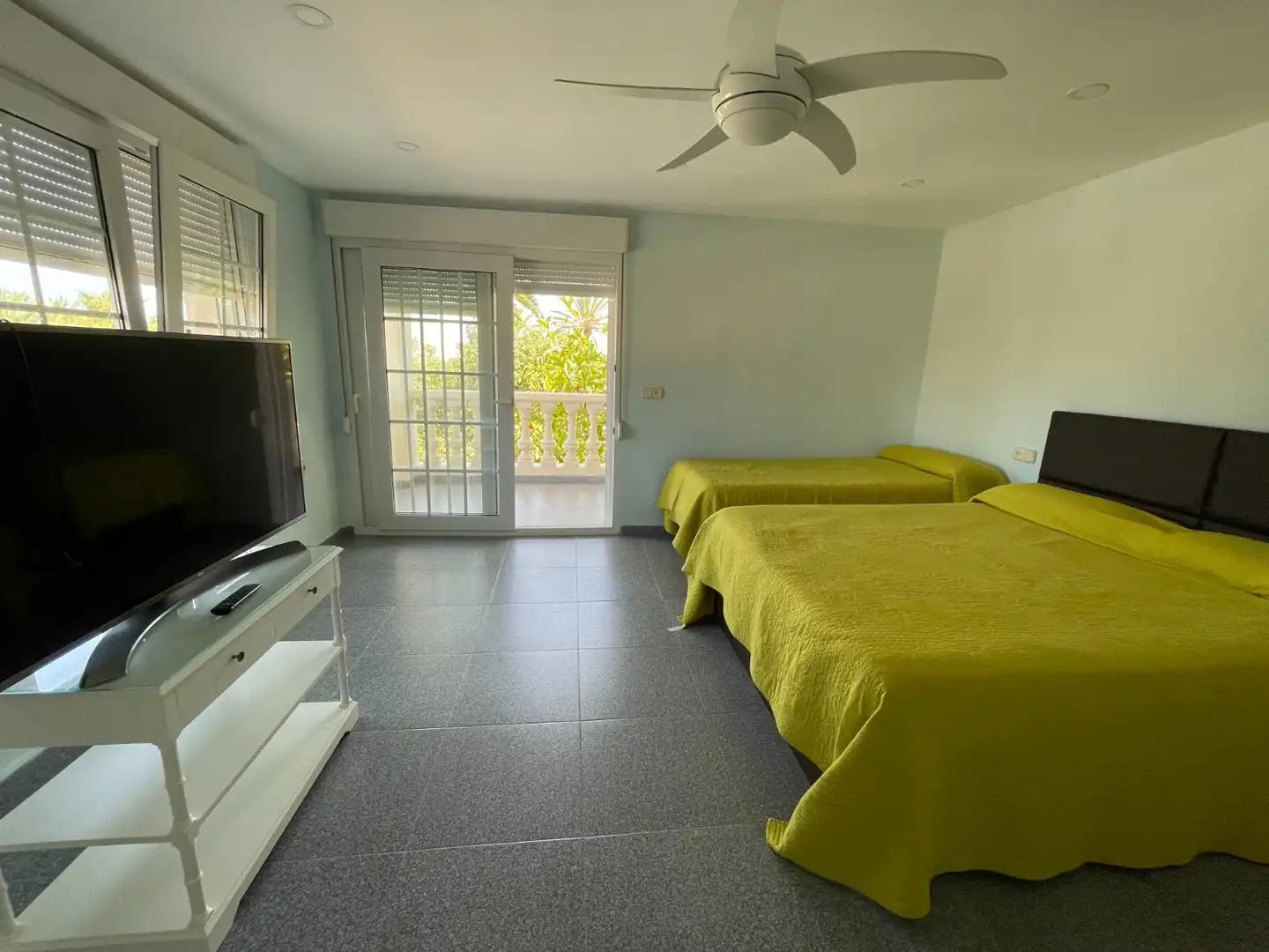 Dormitori de Casa o xalet en venda en Orihuela amb Jardí privat, Terrassa i Piscina