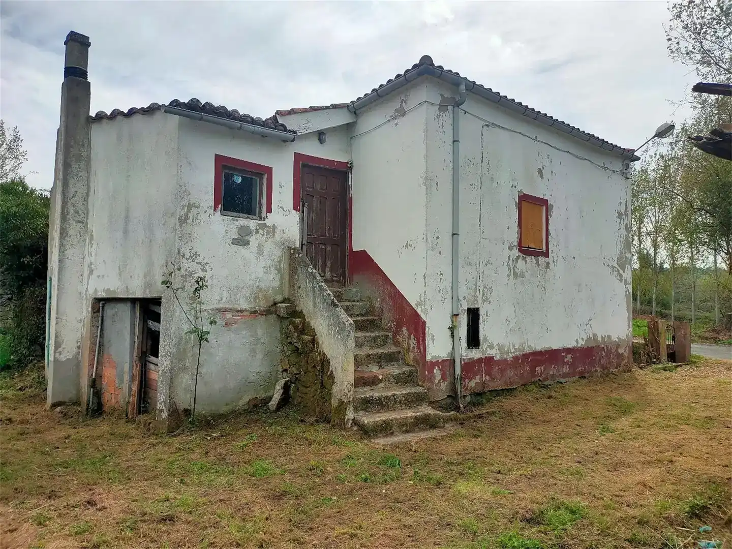Vista exterior de Finca rústica en venda en Sober amb Jardí privat