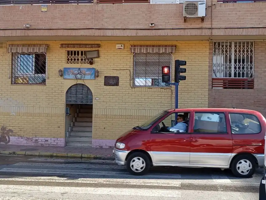 Vista exterior de Local en venta en Torrevieja con Aire acondicionado, Amueblado y Internet