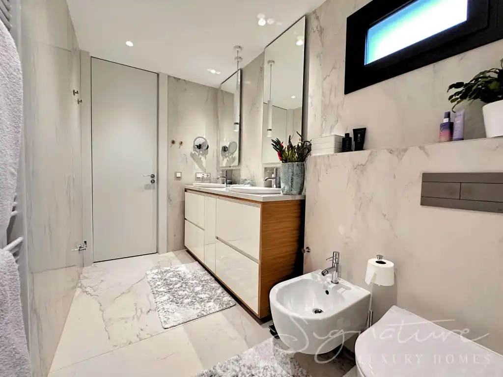 Baño de Casa o chalet de alquiler en Sant Cugat del Vallès con Aire acondicionado, Calefacción y Jardín privado
