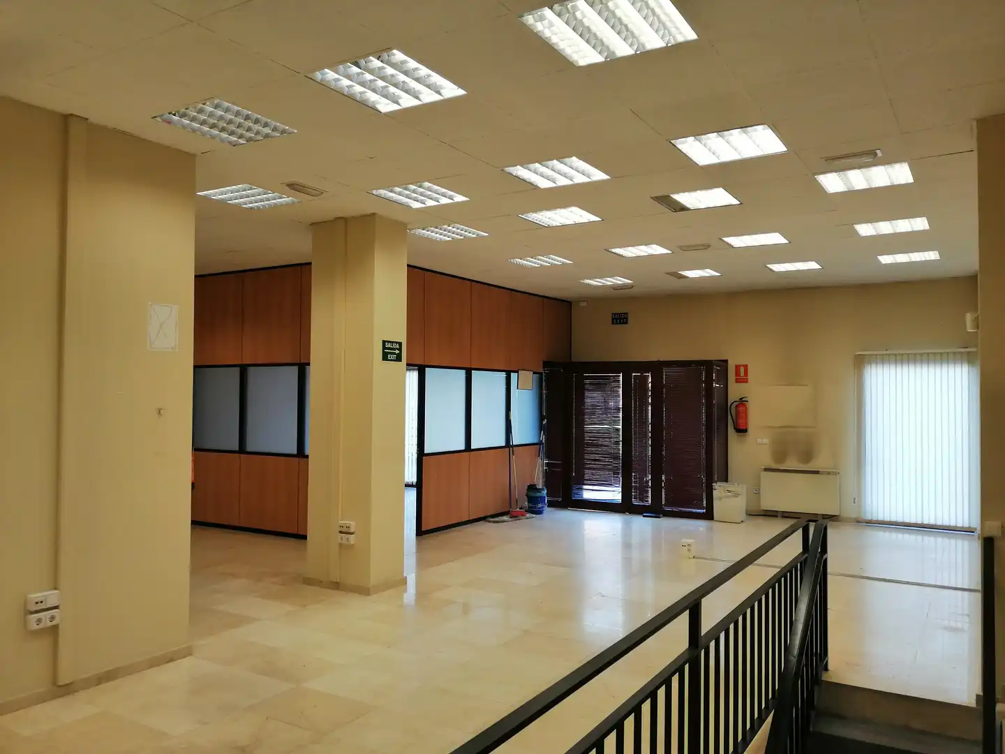 Geschaftsraum zur Miete in Calle Muñoz Degraín, 42, Auditorio - Seminario - Parque de Invierno