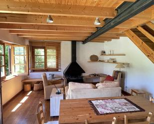 Sala d'estar de Casa o xalet de lloguer en Queralbs amb Calefacció, Moblat i Balcó