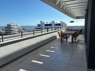 Àtic amb piscina en venda a Los Álamos