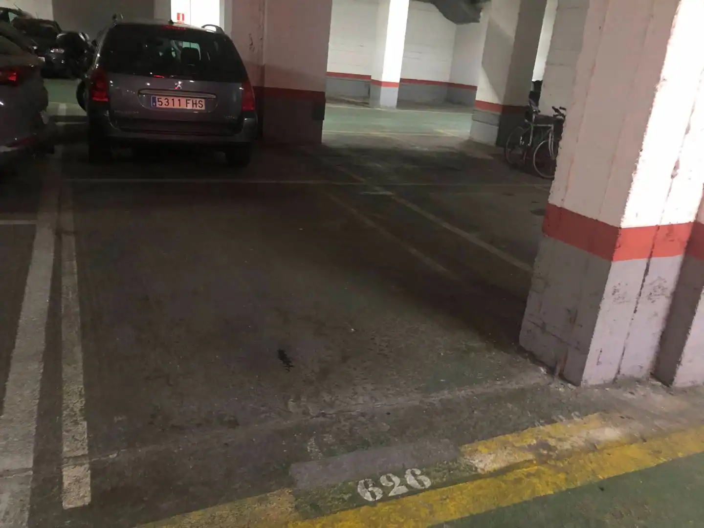 Parkplatz von Garage zur Miete in Eixample