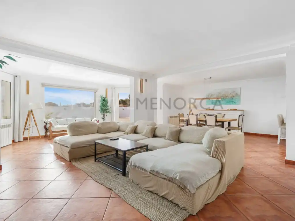 Sala d'estar de Casa o xalet en venda en Ciutadella de Menorca amb Piscina