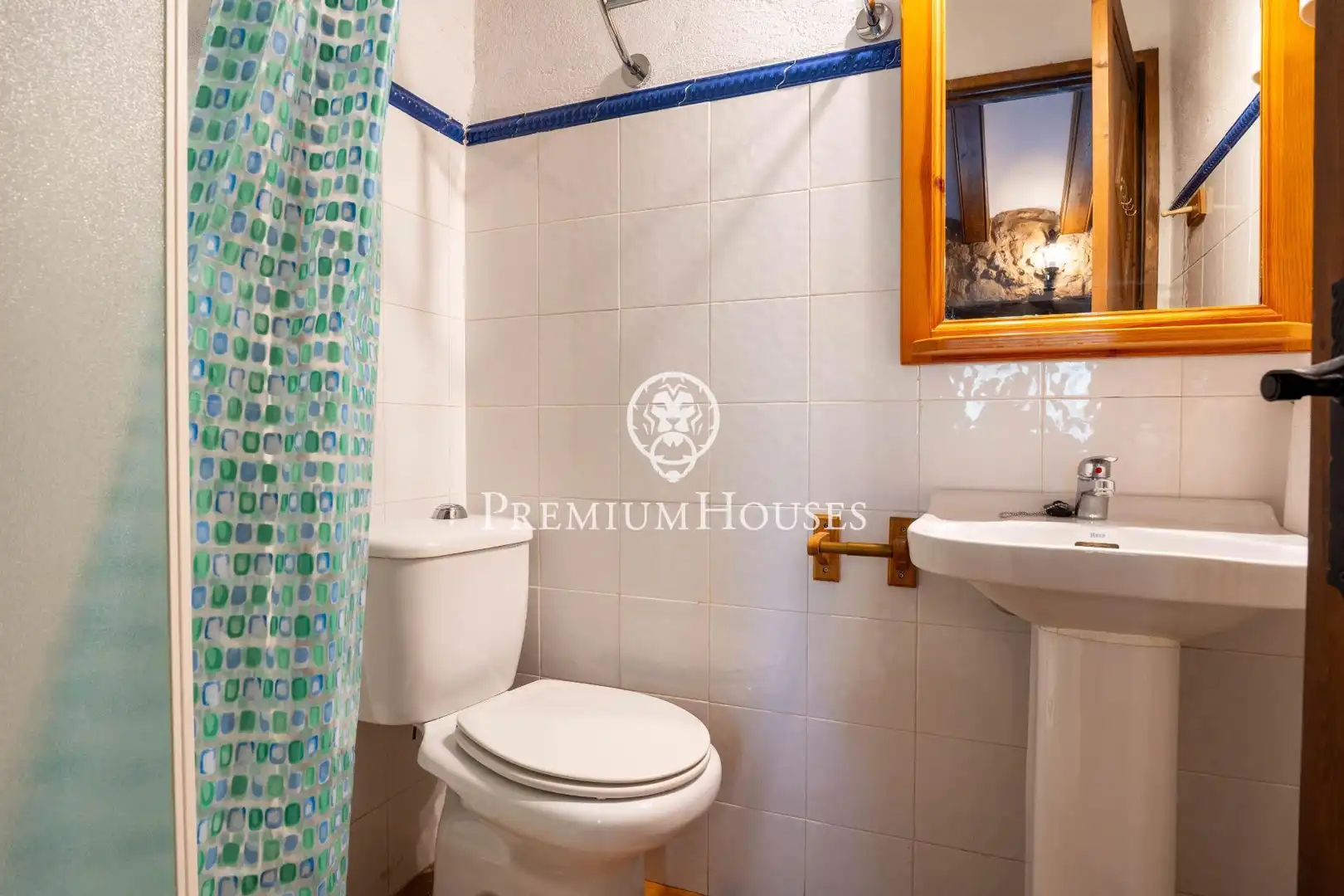 Baño de Finca rústica en venta en Montblanc con Calefacción, Jardín privado y Terraza