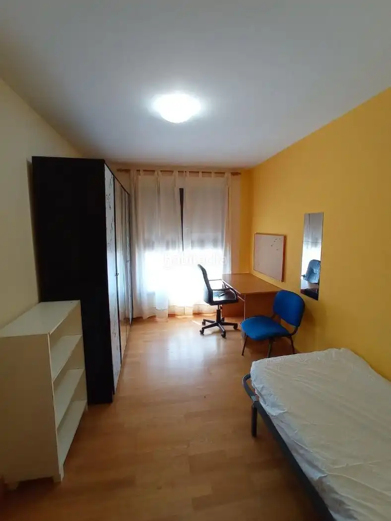 Appartamento con ascensore in affitto a Calle Sorbona 5, imagen 4