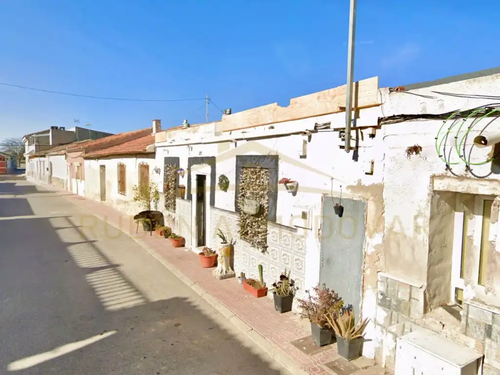 House for sale in Barrio Las Barracas 32