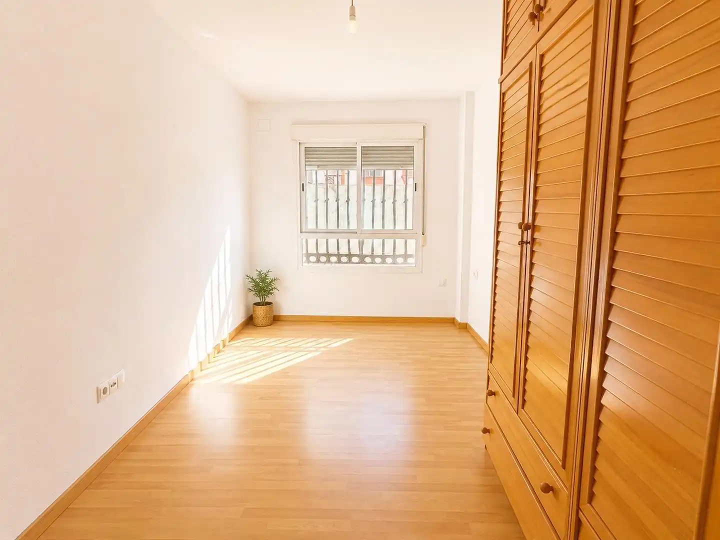 Schlafzimmer von Wohnung zum Verkauf in La Zubia