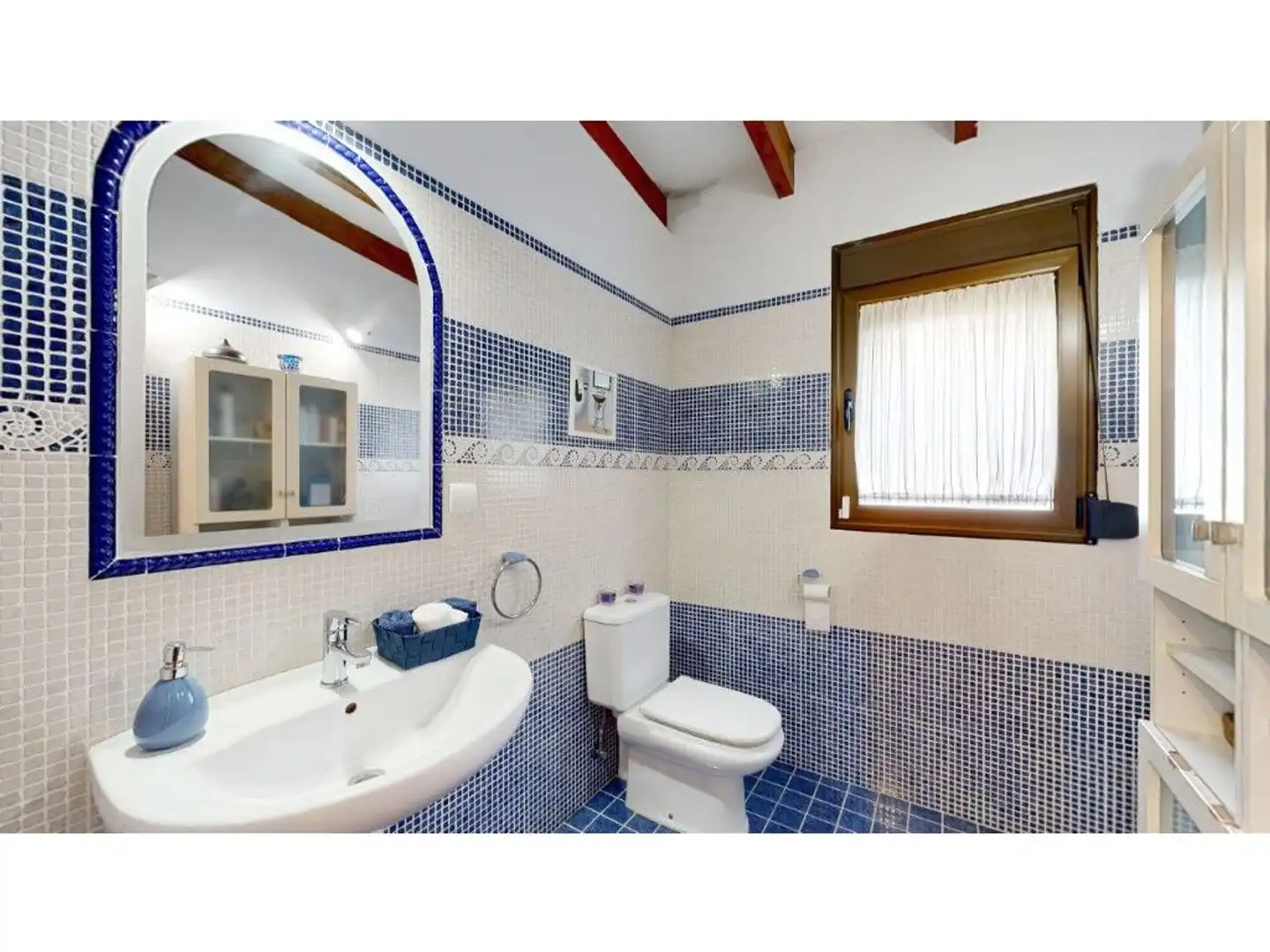 Bany de Casa o xalet en venda en Tavernes de la Valldigna amb Terrassa i Piscina