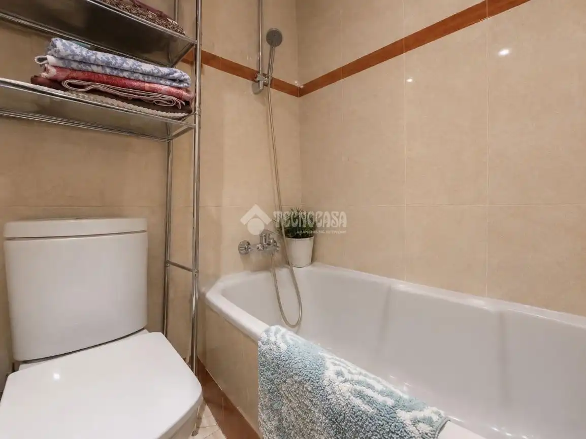 Bathroom of Detached homes for sale in Villanueva de la Cañada  with Air Conditioner, Heating and Terrace