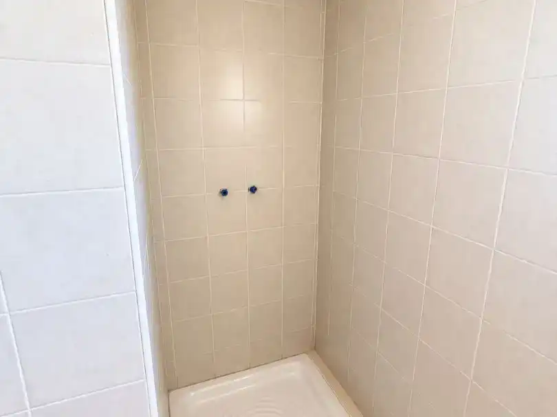 Bany de Pis en venda en Burguillos
