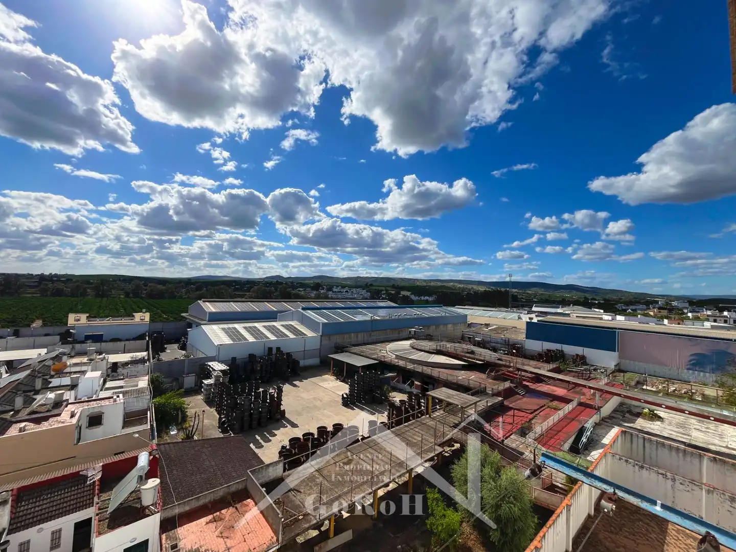 Vista exterior de Pis en venda en Cantillana amb Aire condicionat, Terrassa i Traster